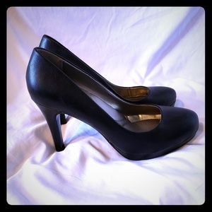 BANDOLINO B Flexible Heels